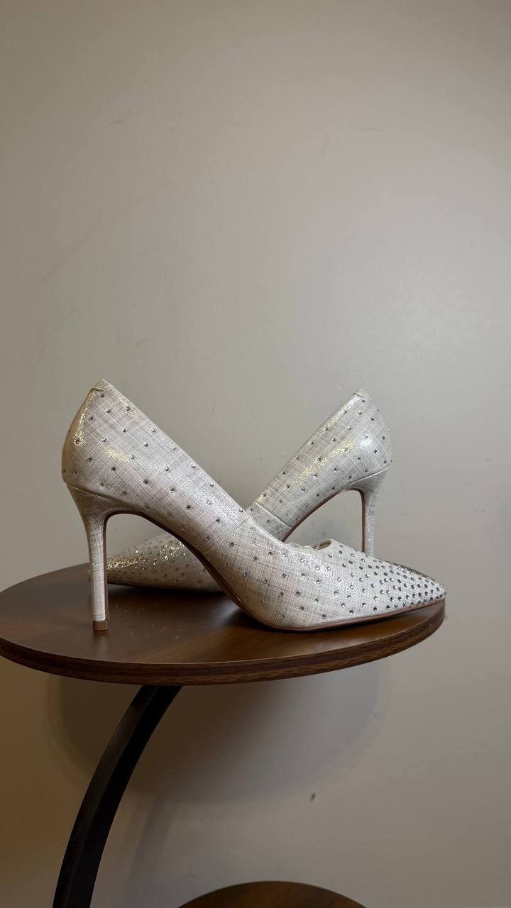Journee Collection Venus Pointed Toe Pumps Silver 9.5M Polyurethane $93 NWB