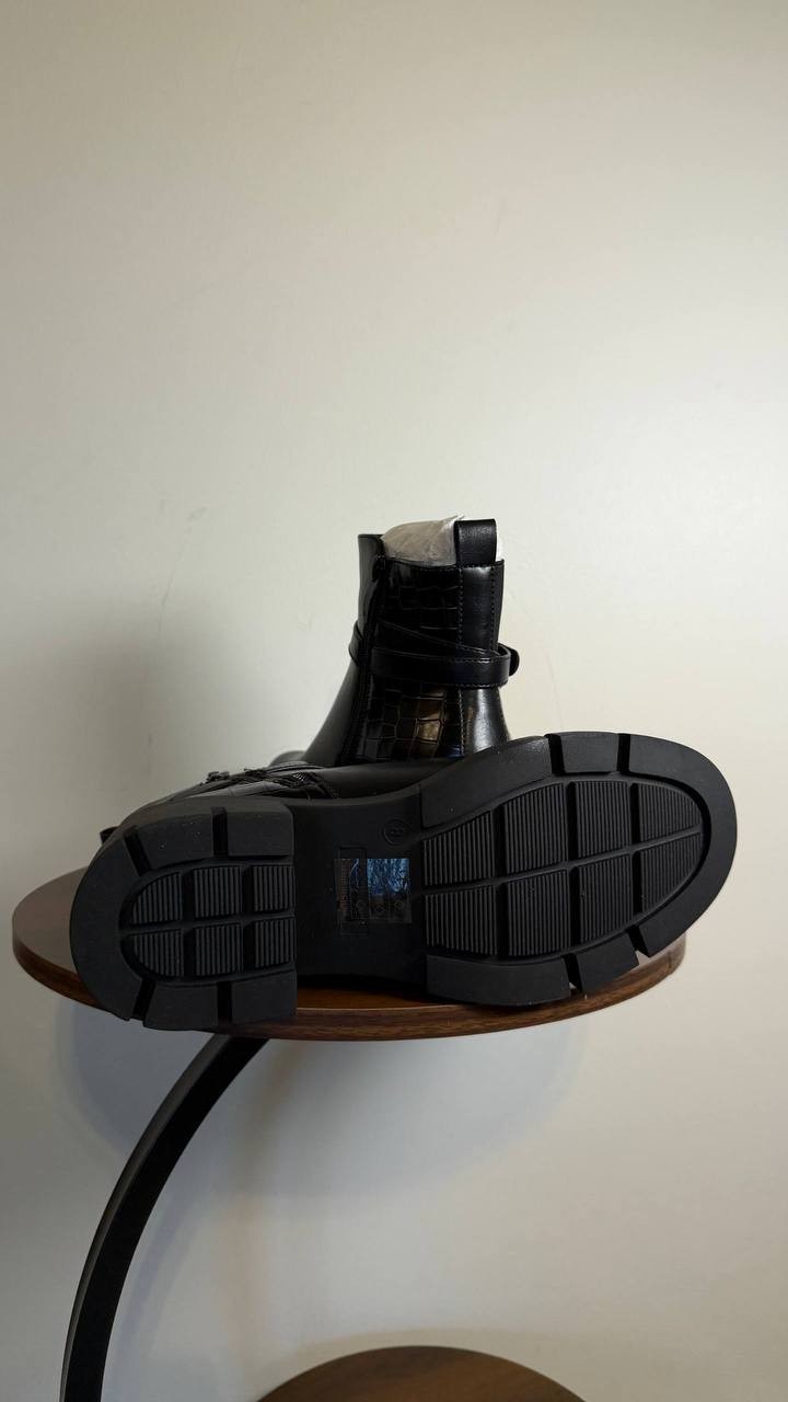 GC Shoes Dawn Booties 8 Black Block Heel Almond Toe Lug Sole NIB msrp$99.99