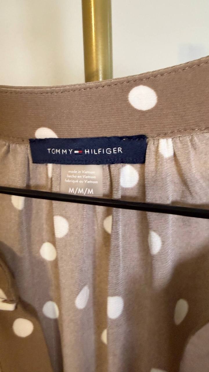 Tommy Hilfiger Women’s  Dot Print Split-Neck Flutter-Sleeve Top M $59 NWT