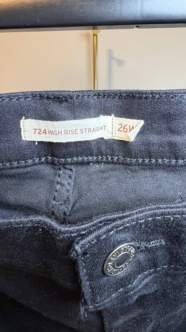 Levi’s 724 High Rise Slim Straight Jeans Black 26W NWT $75