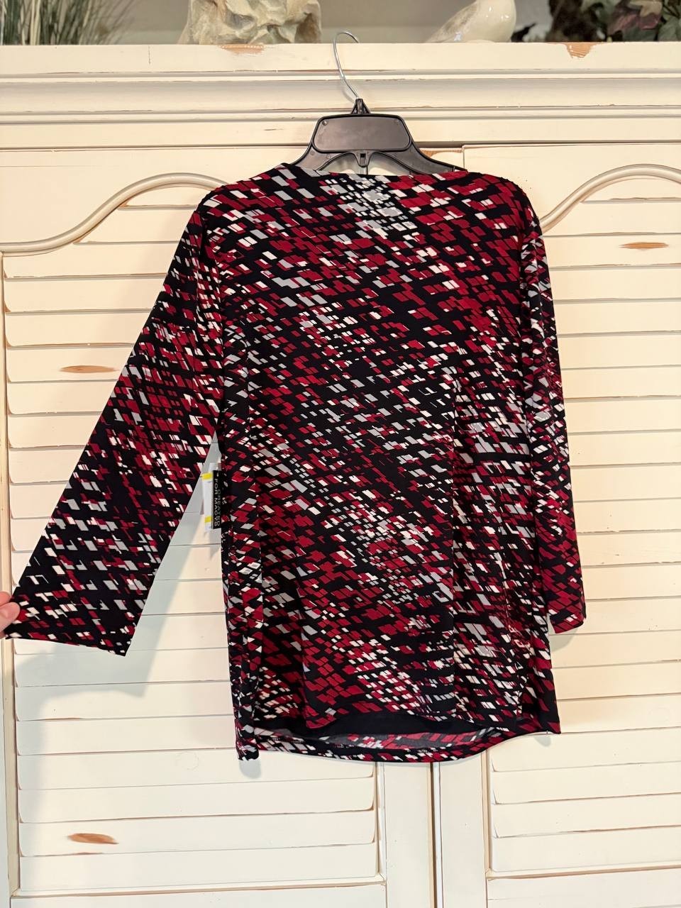 Kasper Multicolor Printed Twist-Neck Top Size PM NWT $69 – Chic & Versatile