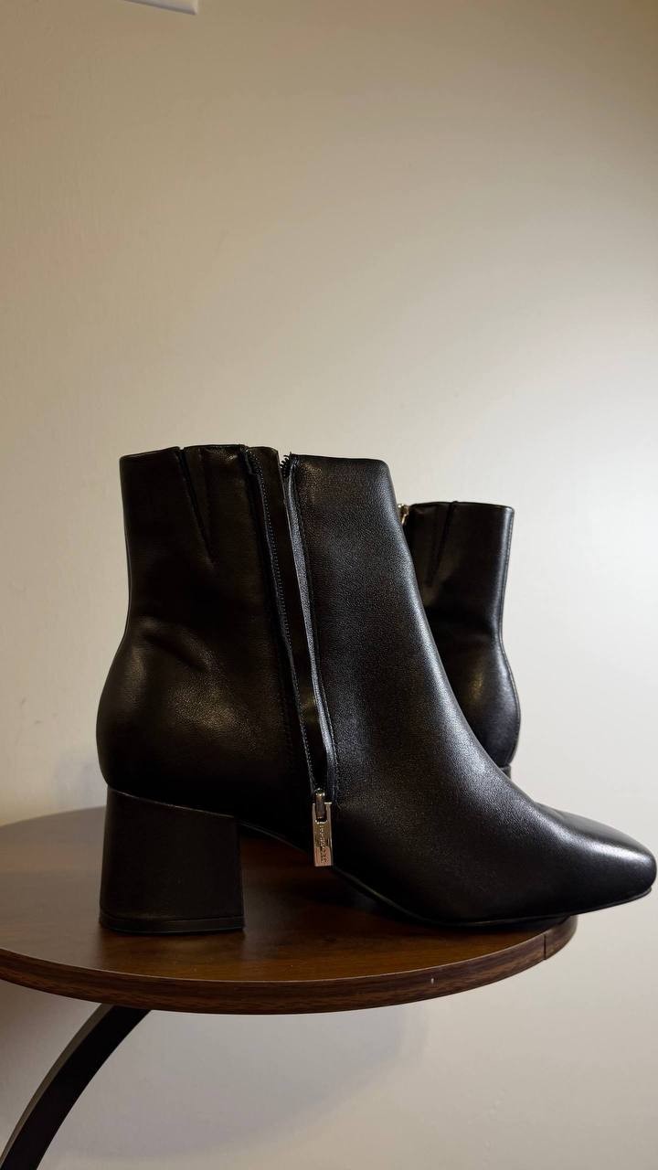 Rockport Women’s Block Heel Booties – Size 9M – Black – New in Box – MSRP $169