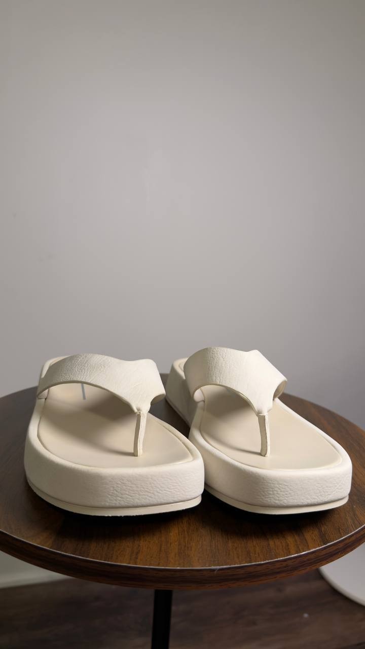 MIA  Sandals  Ecru  10M  New  $60