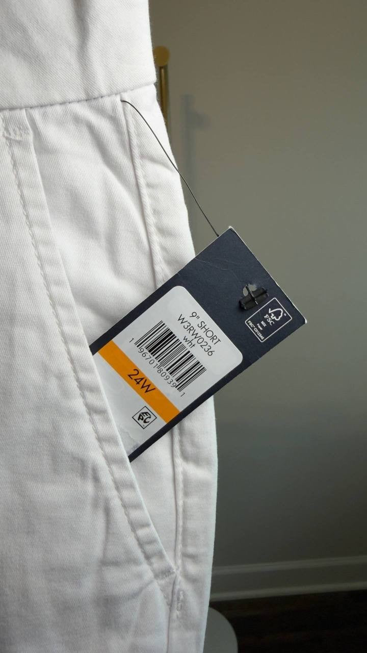 Tommy Hilfiger Plus Solid Bermuda Shorts White 24W NWT $55