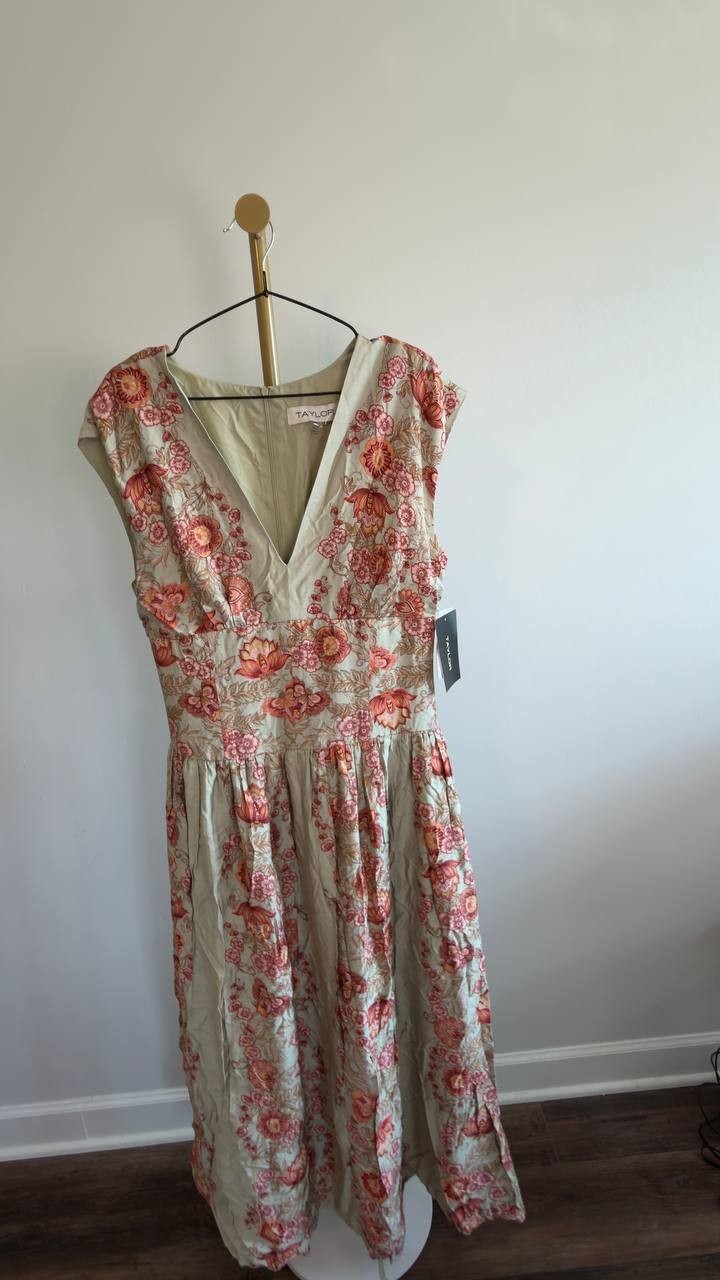 Taylor Women’s V‑Neck Floral A‑Line Dress Sage Coral 12 NWT $129