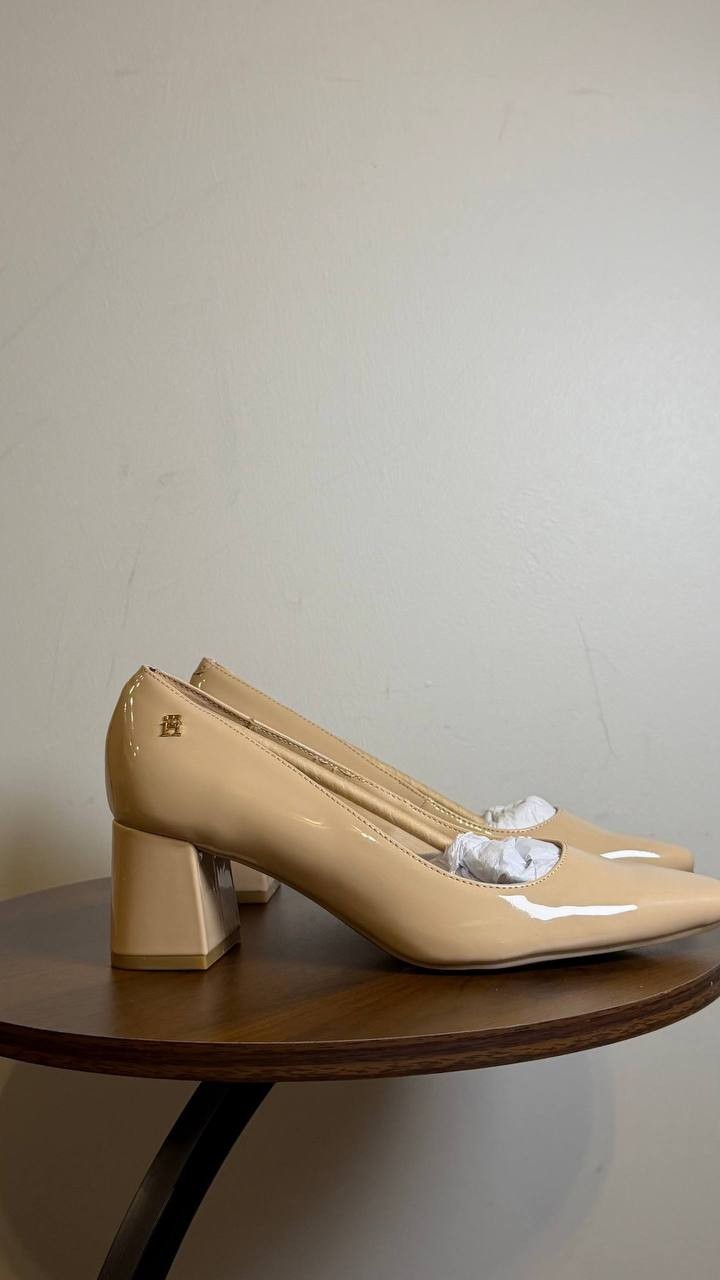 Tommy Hilfiger Opheili Block Heel Pumps Ivory 6.5M Synthetic MSRP $89 NWB