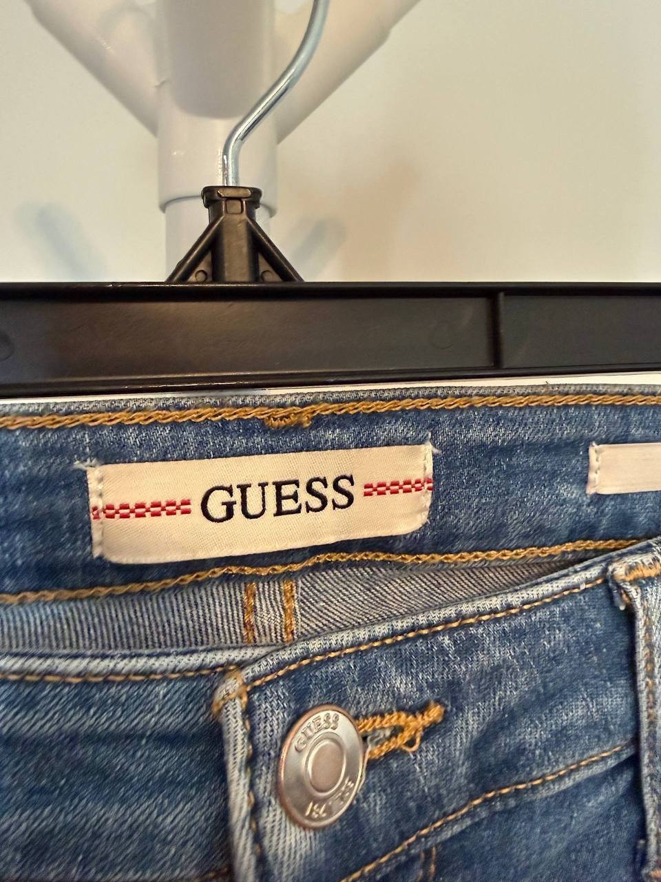 GUESS Sexy Mid‑Rise Bootcut Jeans – Size 30 – Pre‑Owned – $108