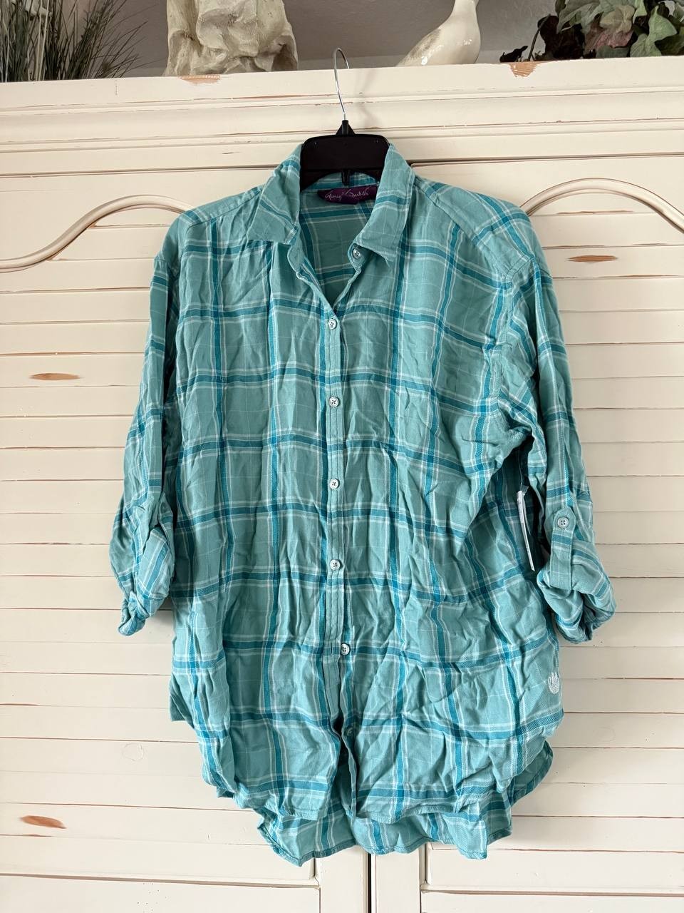 Gloria Vanderbilt Amanda Roll-Tab Shirt Aquifer Plaid Size M $48 –Casual Classiс