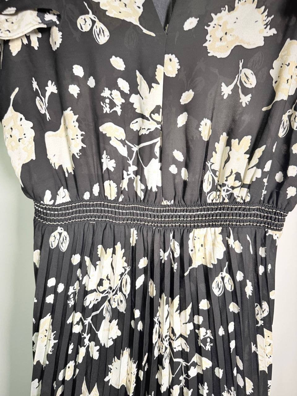 Max Studio Flutter Sleeve Pleated Midi Dress –BlackFloral- Size L – NWT