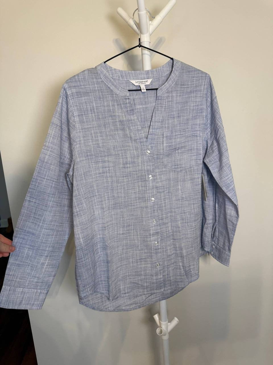 Liverpool Los Angeles Long‑Sleeve Button‑Front Woven Top – Size M – NWT – $98
