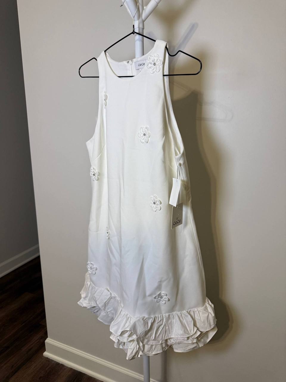 CeCe Sleeveless Ruffled‑Hem Sheath Dress – Size L – NWT