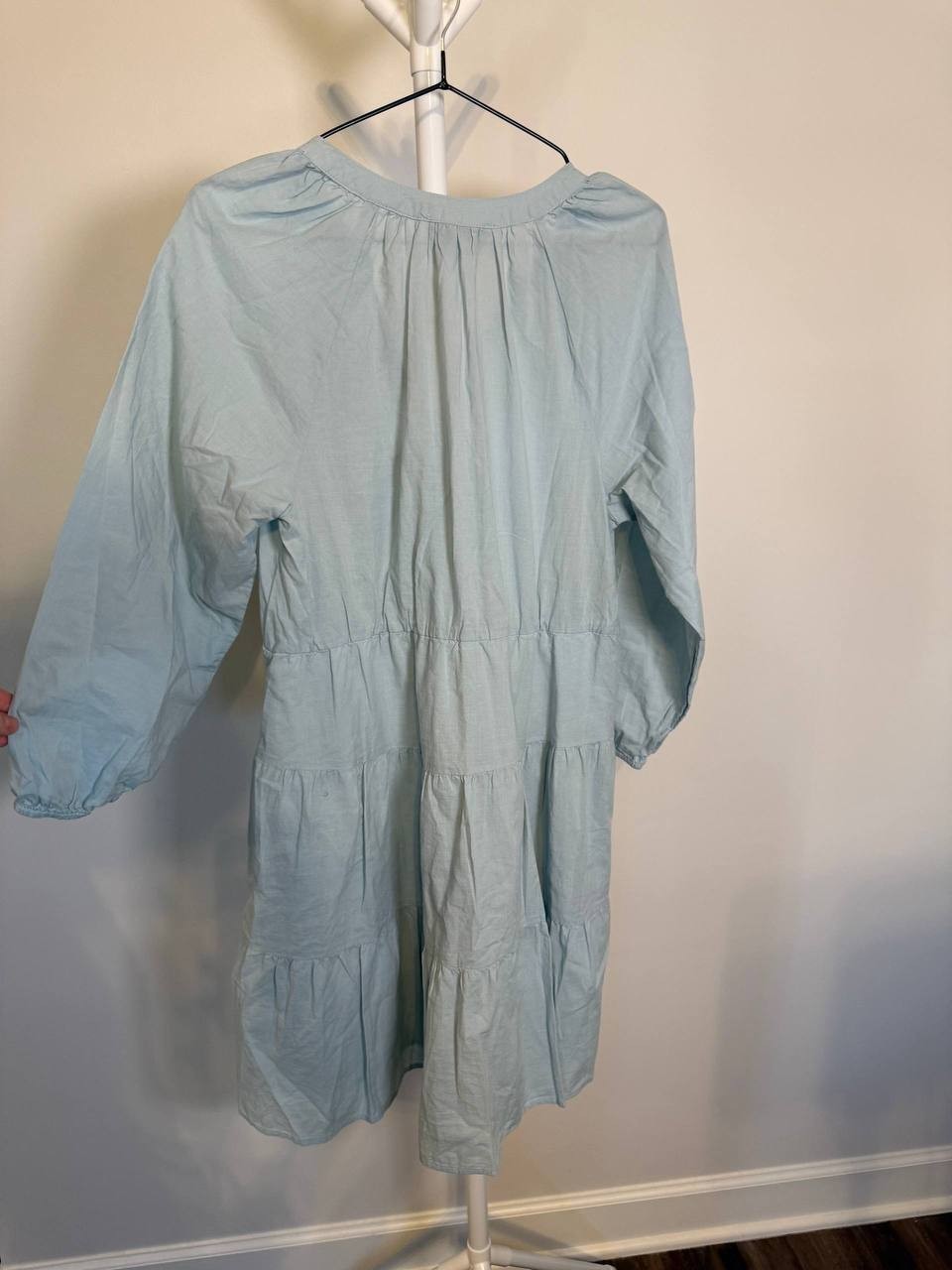 DKNY Tiered V‑Neck Puff‑Sleeve Midi Dress BLUE– Size M – NWT – MSRP$79