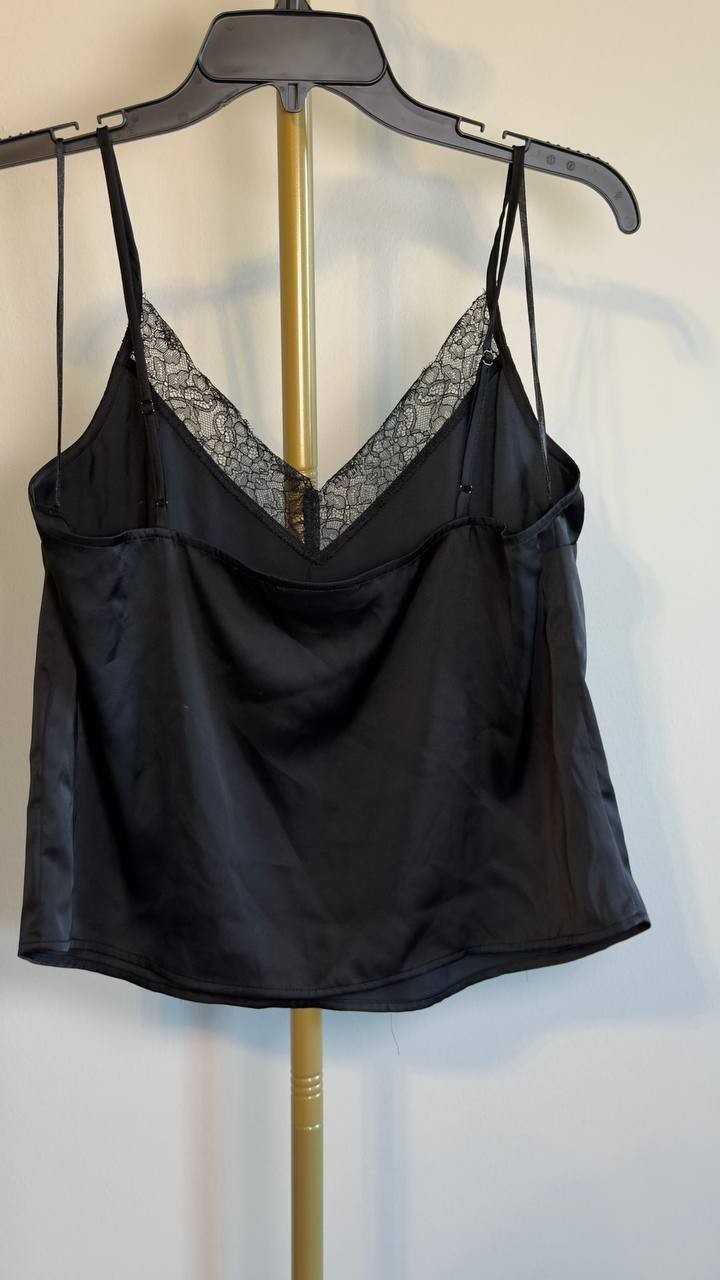On 34th Lace-Trim V-Neck Tank Black M NWOT $29.50