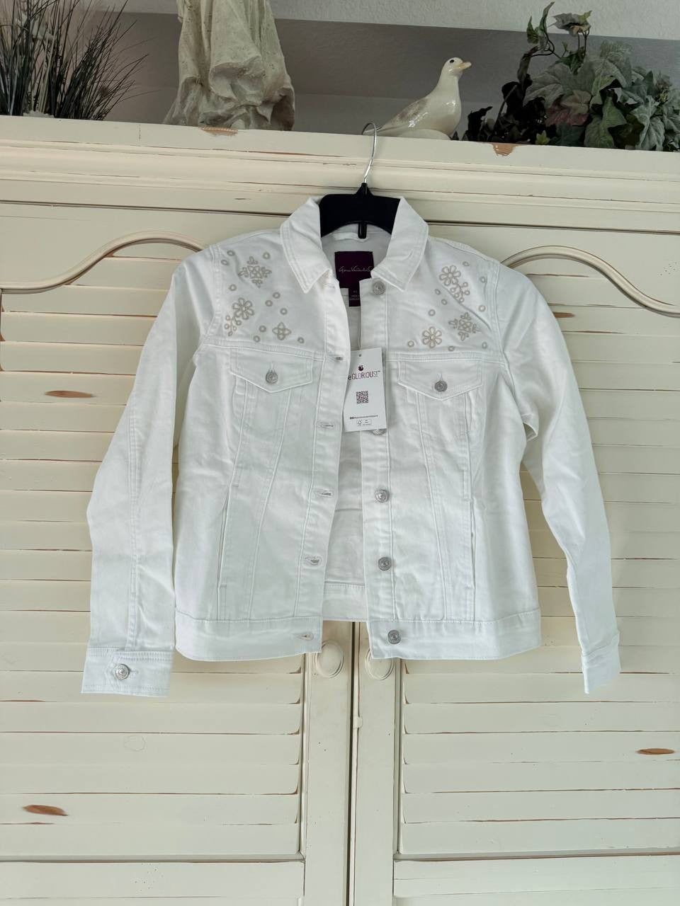 Gloria Vanderbilt Jacket PS Vintage White Amanda Embroidered Denim NWT MSRP $79