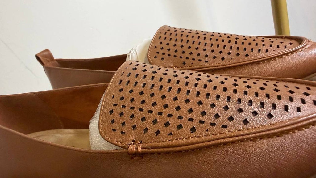 Bella Vita Alessi Perf Pointed Toe Flats Dark Tan Leather Women’s 8W NWB $110