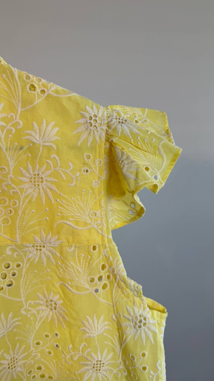 T Tahari Women’s Cotton Eyelet Flutter‑Sleeve Top Yellow $78 NWT