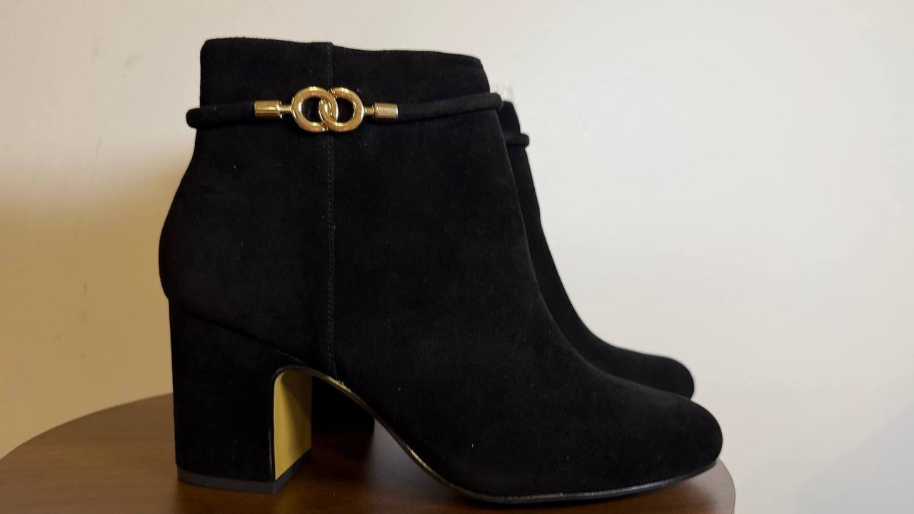 Bella Vita Diaz Booties 9 Black Suede Chain Detail Zip Dress Heel NIB msrp$125