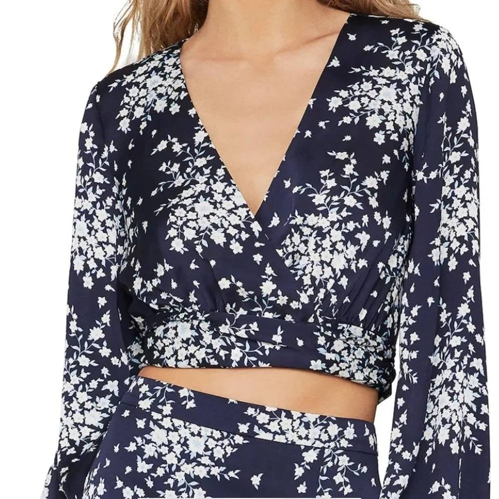 BCBGMAXAZRIA Women’s Floral Tie‑Front Long Sleeve Crop Top Blue Multi S NWT $158