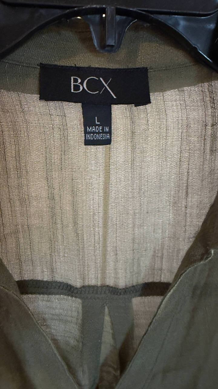 BCX Texture Gauze Collared Button‑Front Top Olive L NWT $39