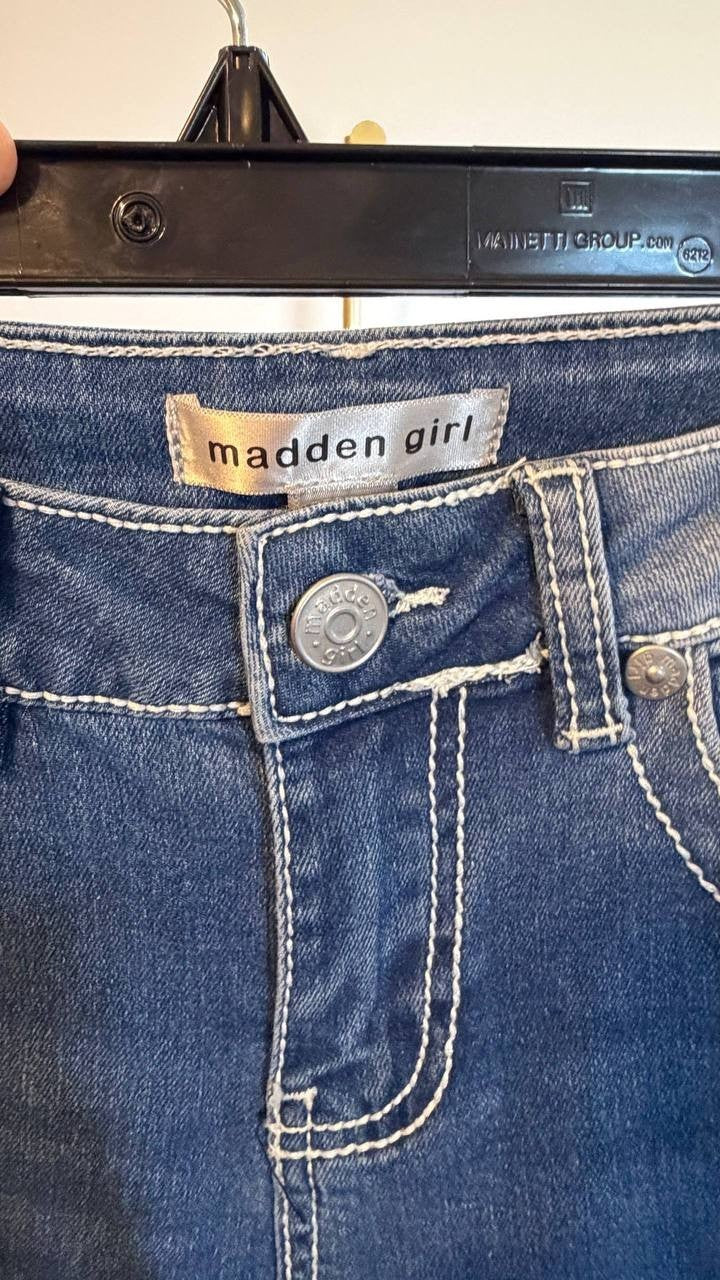 Madden Girl Women’s Blue Denim Jeans Size 3 NWOT  $46