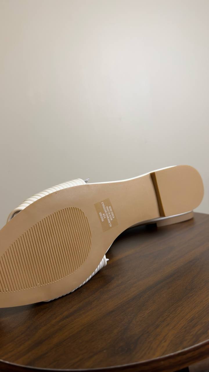 Journee Collection Slip On Sandals White 9.5 M New $65.00
