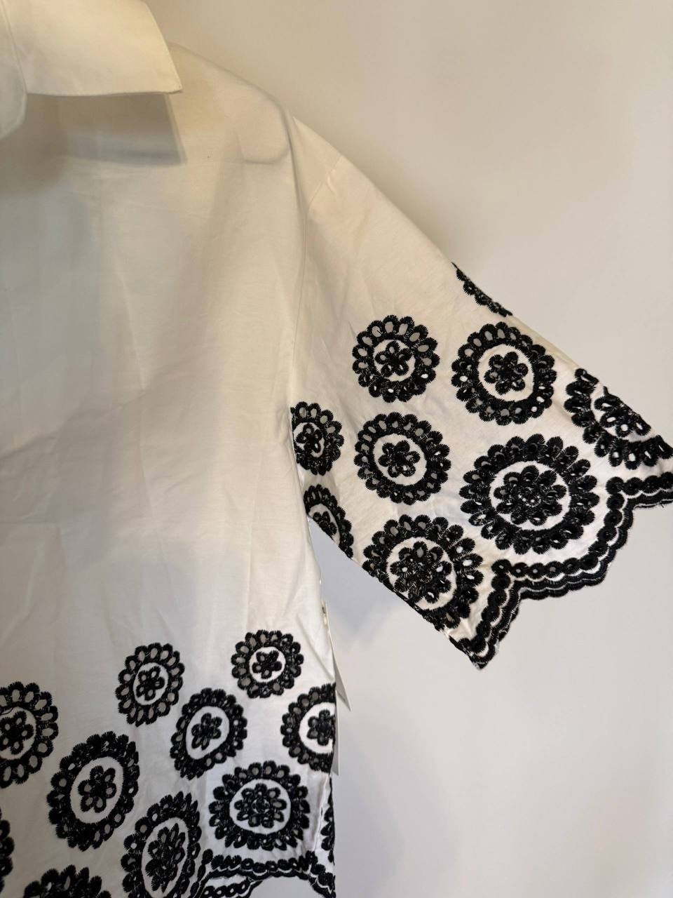 CeCe White Embroidered Blouse – Size XS – NWT – $99