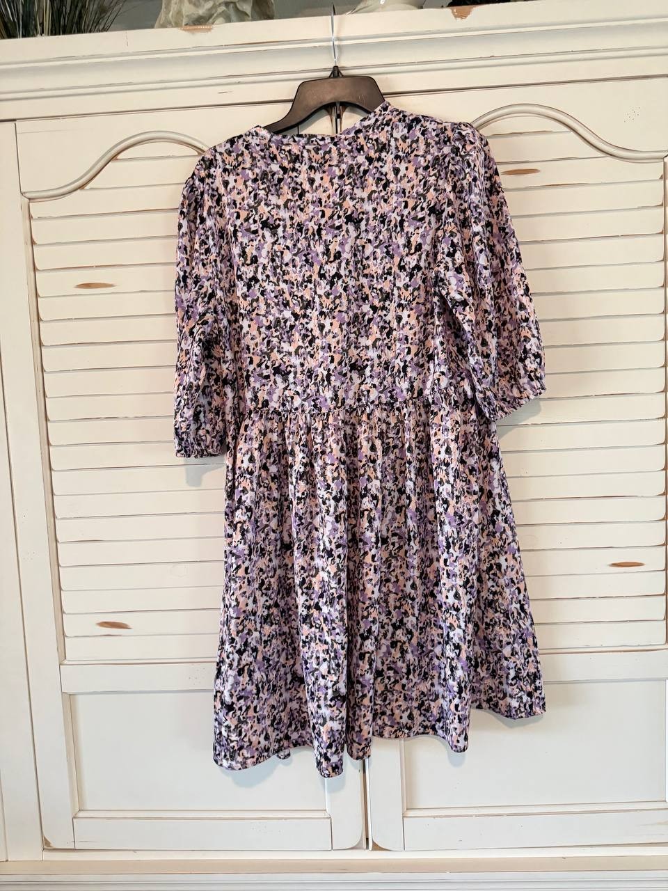 BOSS Cropped-Sleeve Hammered Satin Dress – Size L – NWT – Seasonal Print