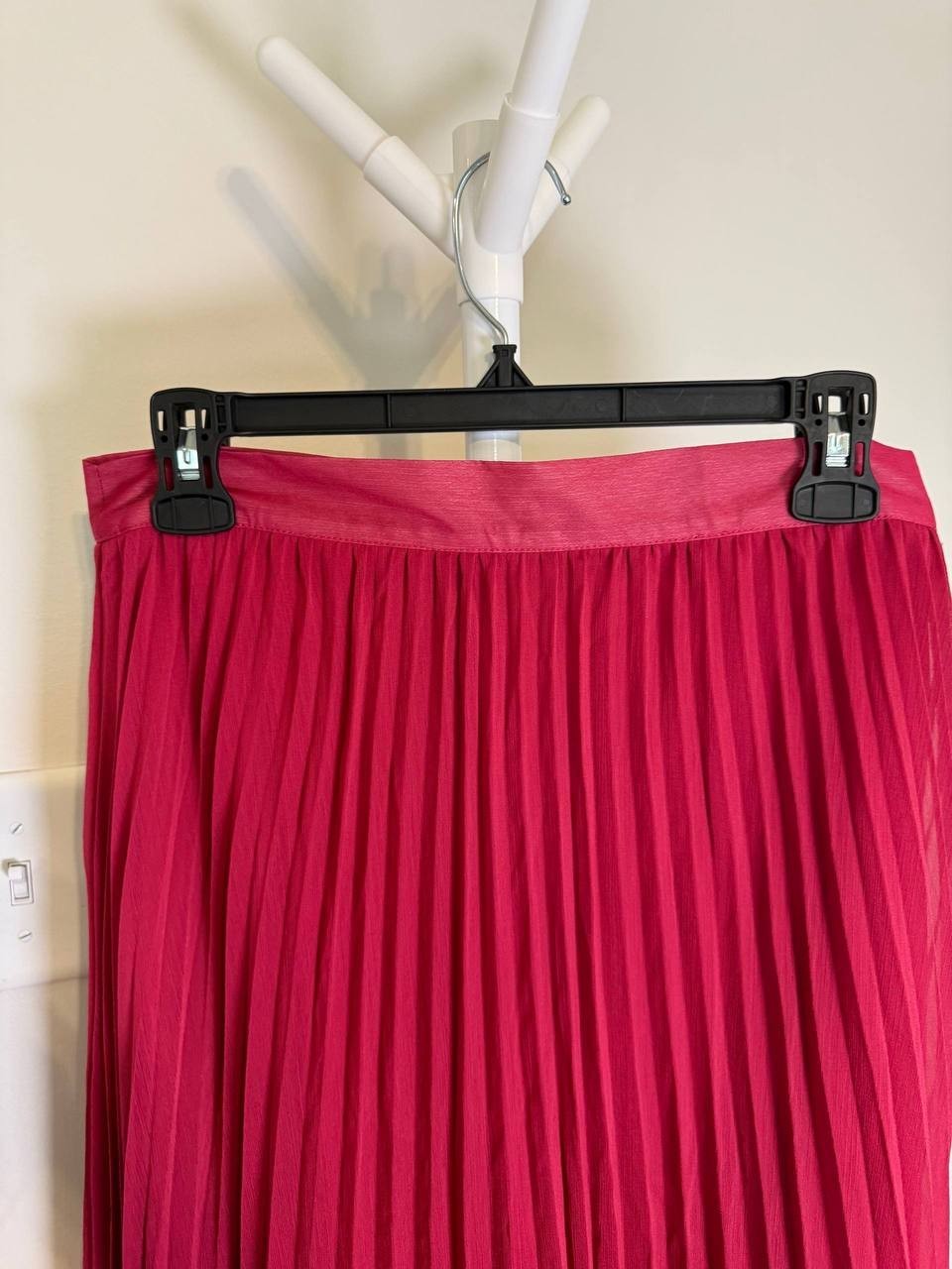 Adrienne Landau Onyx Pleated A‑Line Skirt – Maroon – Size L – NWT – $119