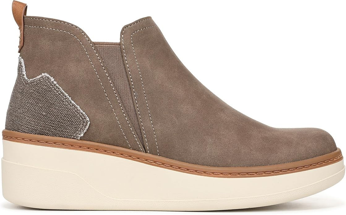 Blowfish Malibu “Charming” Hidden Wedge Sneakers–Size 7M – Woodsmoke – NIB