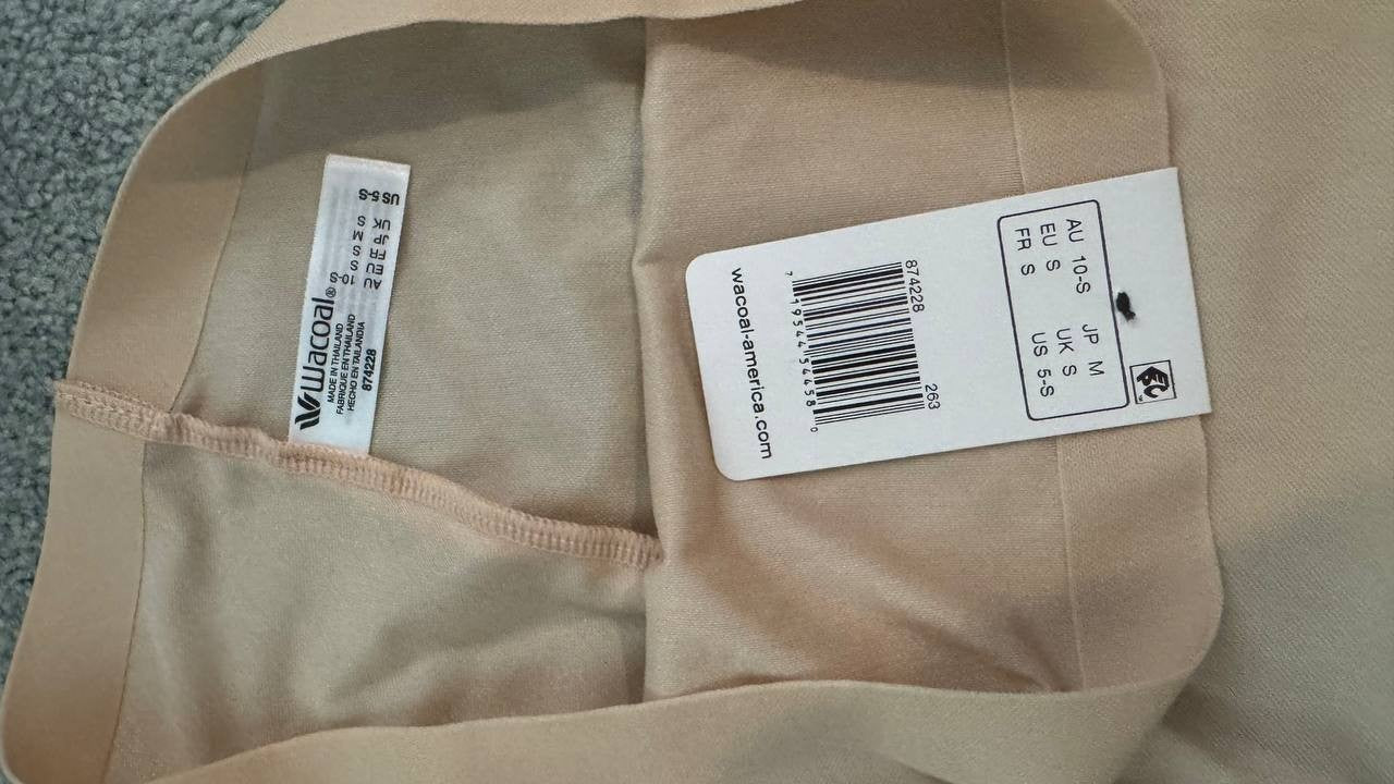 Wacoal Beyond Naked Shaping Shorts Nude Size S 874228 Seamless Firm Control