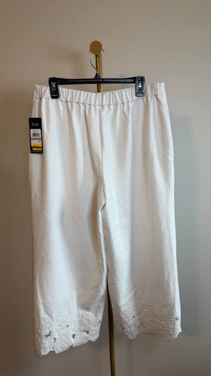 Karl Lagerfeld Paris Floral-Hem Pants Soft White 12 NWT $149