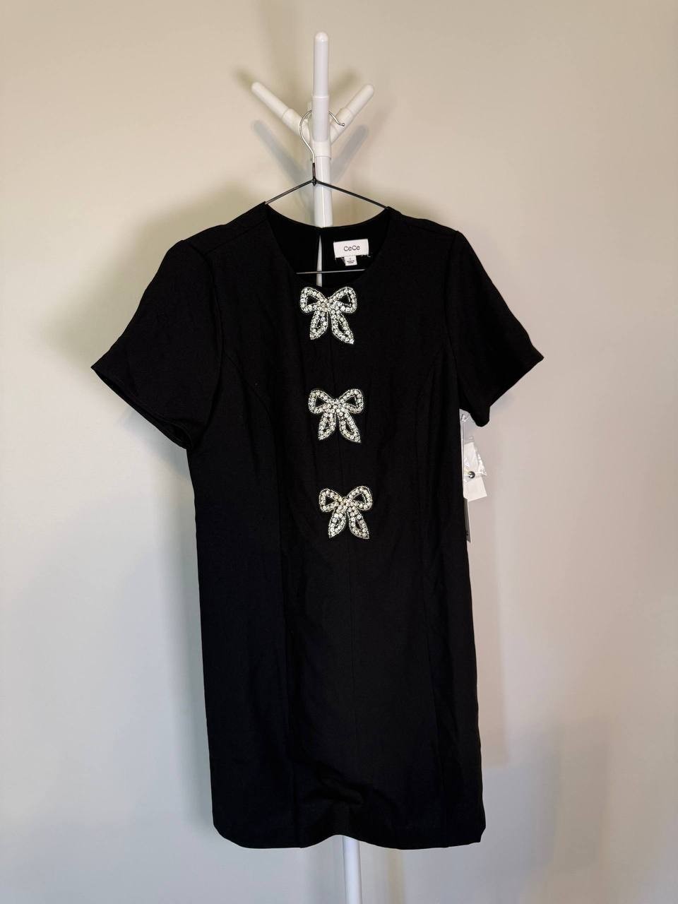 CeCe Sequin Bow Shift Dress –Black– Size 6 – NWOT