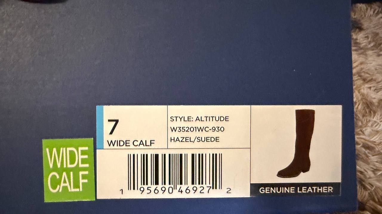 White Mountain Altitude Boots 7W Hazel Suede Knee‑High  Zip NIB msrp$149