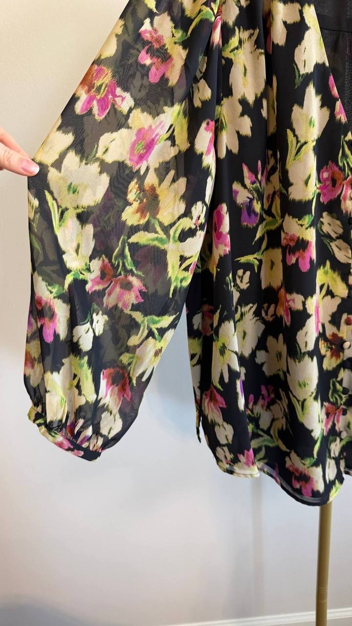 Vince Camuto Plus Size Floral‑Print V‑Neck Blouse Black Multi 1X $89 NWT