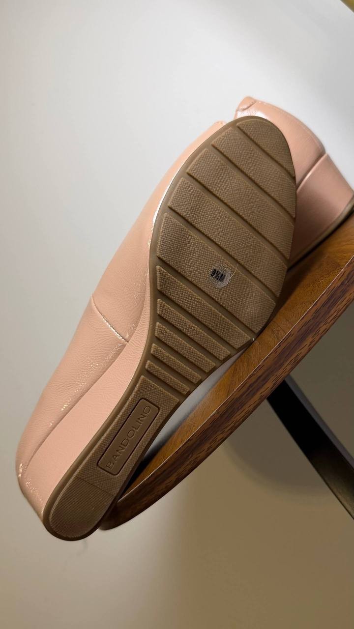 Bandolino Candra Peep Toe Low Wedge Dress Pumps Light Natural 9.5M NWB $79