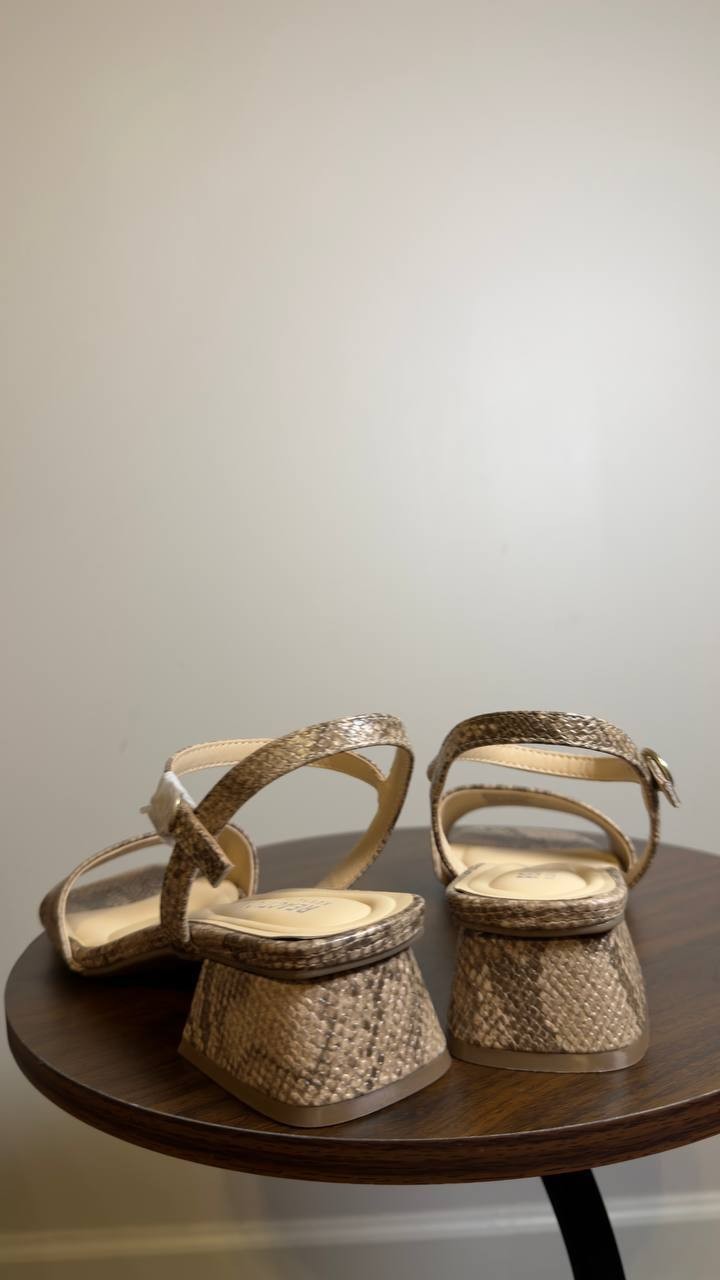 Reaction  Kenneth  Cole  Dress Sandals  Taupe Clair  Multi  8M  New  $79
