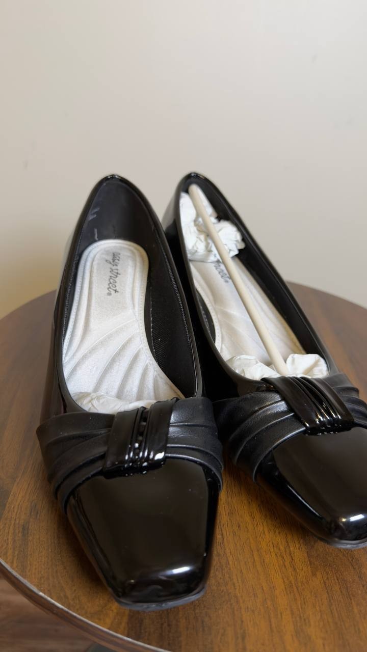 Easy Street Square Toe Pumps Black 9 W New $69.99