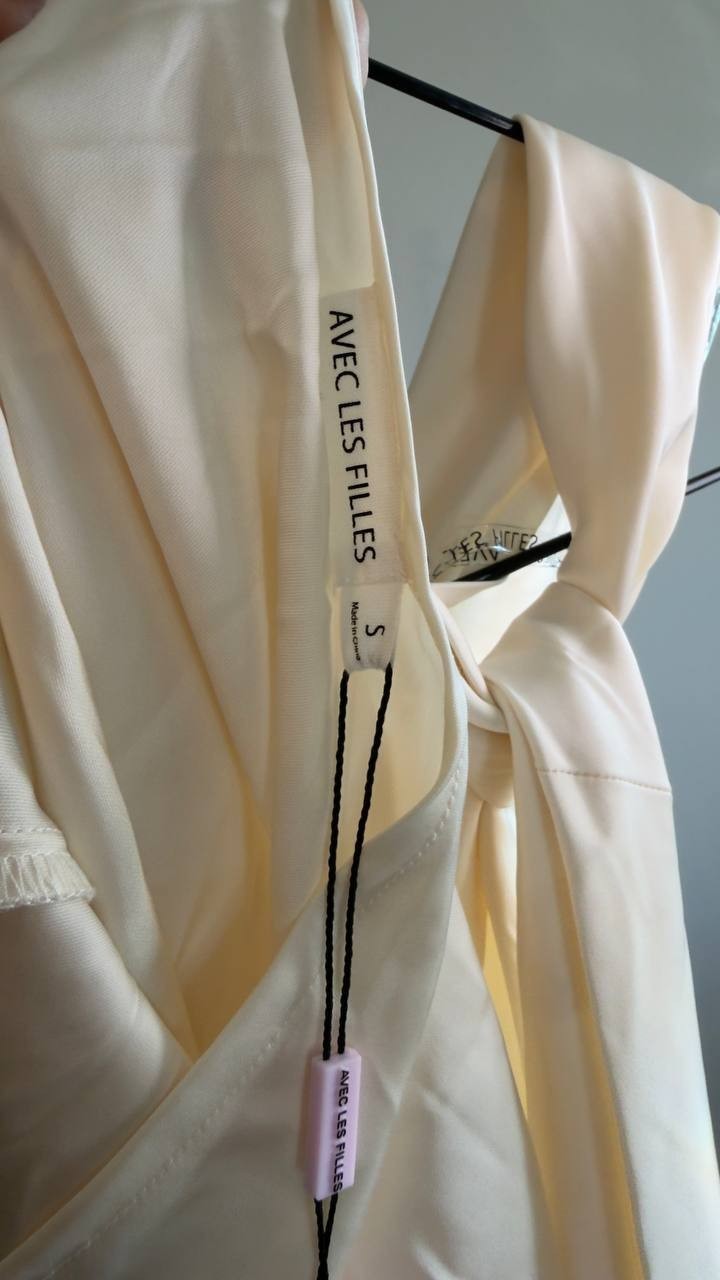 Avec Les Filles Women’s Long‑Tie Halter Top Ivory S NWT $88