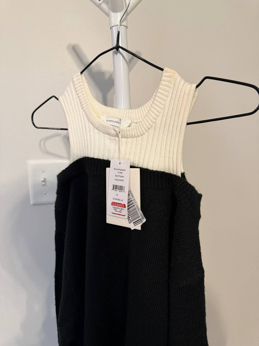 AVANTLOOK Twofer Knit Colorblock Sweater Top – Black/White – NWT – Sizes XS–L