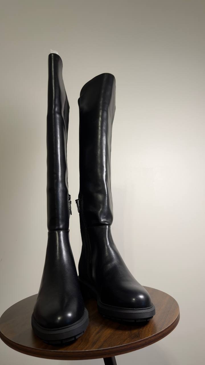 On  34th  Neffi  Almond‑Toe  Boots  Black  9M  New  No  Box  $170