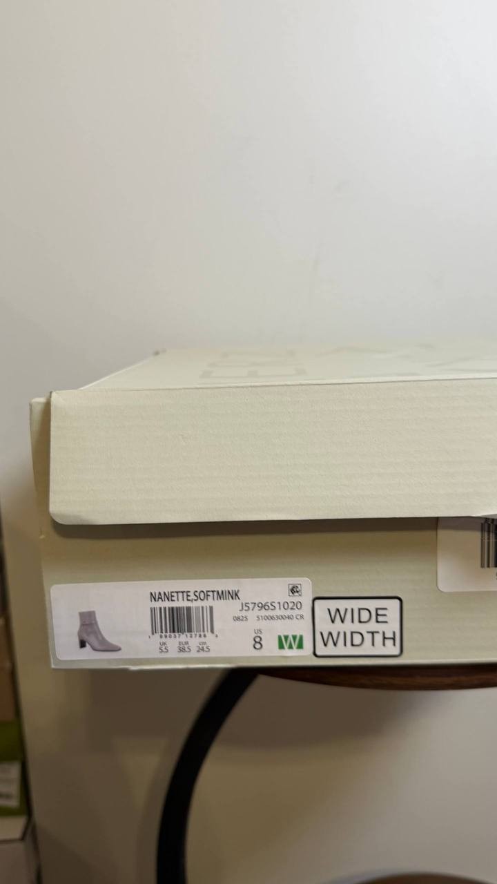 Naturalizer Soft Milk Synthetic Ankle Booties 8W New in Box MSRP $160