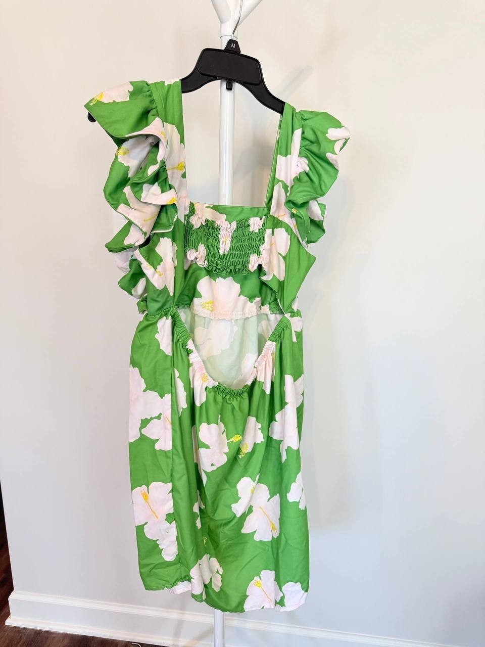 The Lulo Project Floral Ruffle‑Sleeve Dress Green M NWOT Vibrant Print