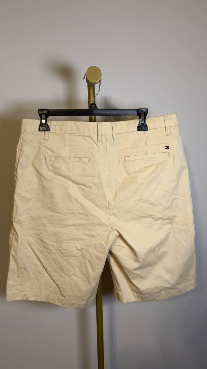 Tommy  Hilfiger  Women’s  Twill  Slim  Straight  Shorts  Beige  12  NWT  $59.50 