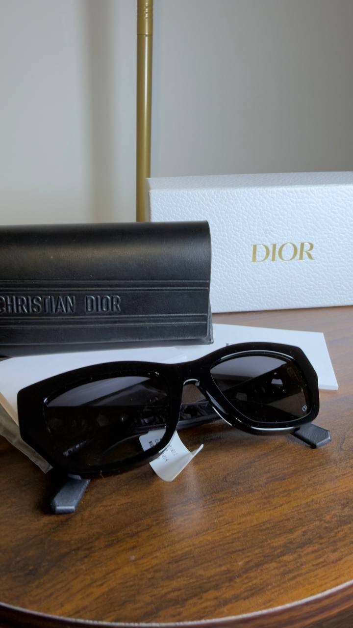 Dior  VeryDior  S2I  Butterfly  Sunglasses  Black  OS  NWT  $560
