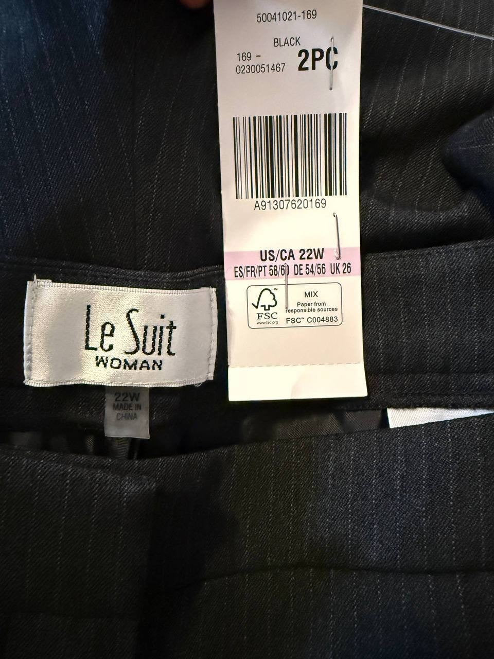Le Suit Plus‑Size Dress Pants – Black– 22W – NWT