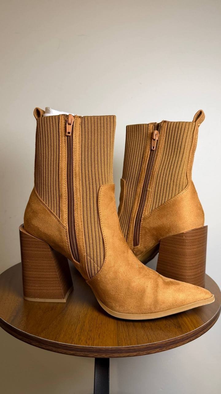 Wild Pair Trinityy Knit Pointed Toe Dress Booties Brown 8.5M Pull‑On NWB $79.90