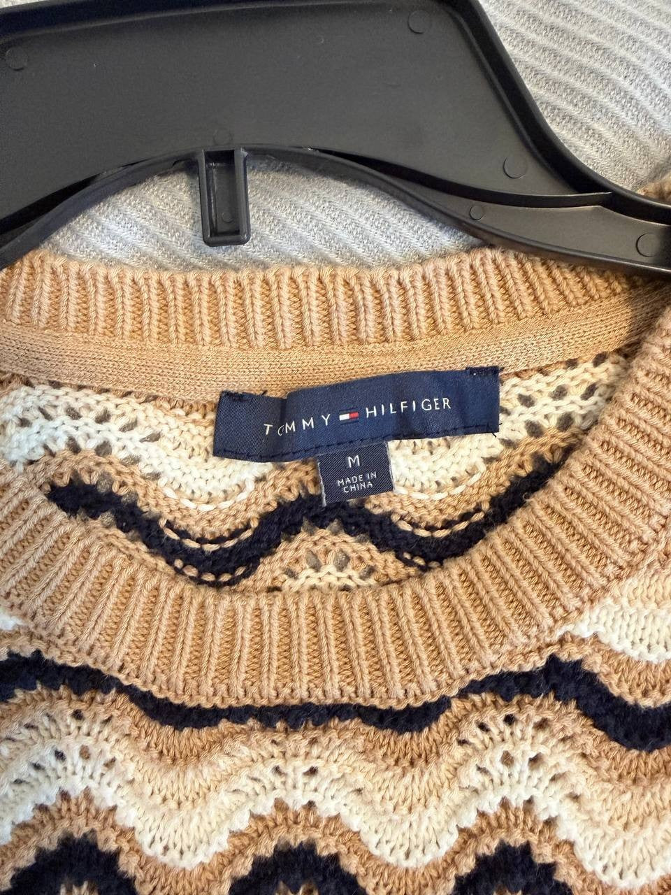 Tommy Hilfiger Chevron & Striped Sweater – Sand – Size M – NWOT – $79.50