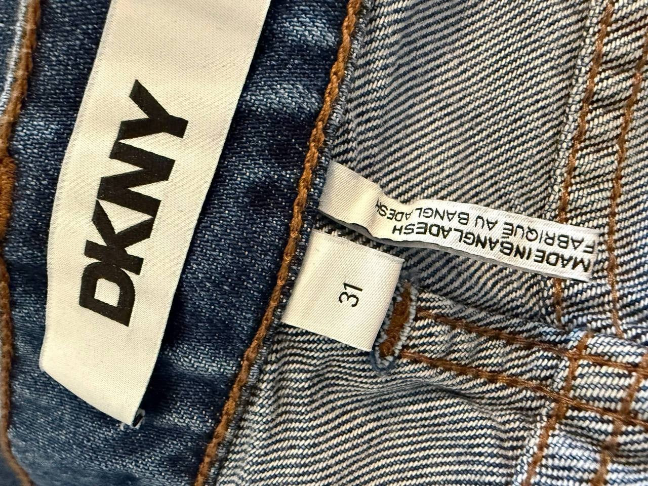 DKNY Denim Bermuda Shorts – Size 31 – NWOT