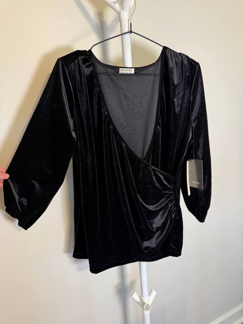 Kiyonna Odette Velvet Faux Wrap Top – Size 0X – NWT