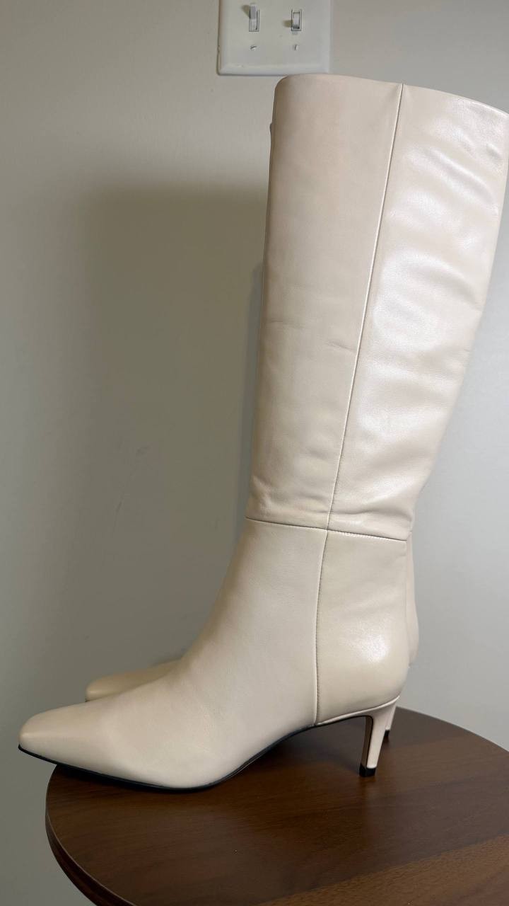 Nine West Caddy Boots 9.5M Ivory Leather[a crease on the boot] NIB msrp$249